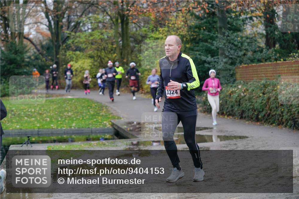 07.12.2025 - St. Pauli X-Mass-Run No. 15 Michael Burmester http://msf.ph/oto/9404153 07.12.2025 11:02:32 Laufen 3324 meine-sportfotos.de
