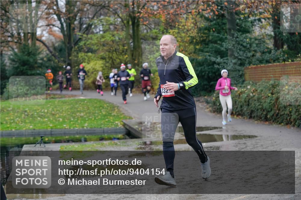 07.12.2025 - St. Pauli X-Mass-Run No. 15 Michael Burmester http://msf.ph/oto/9404154 07.12.2025 11:02:32 Laufen 332 meine-sportfotos.de