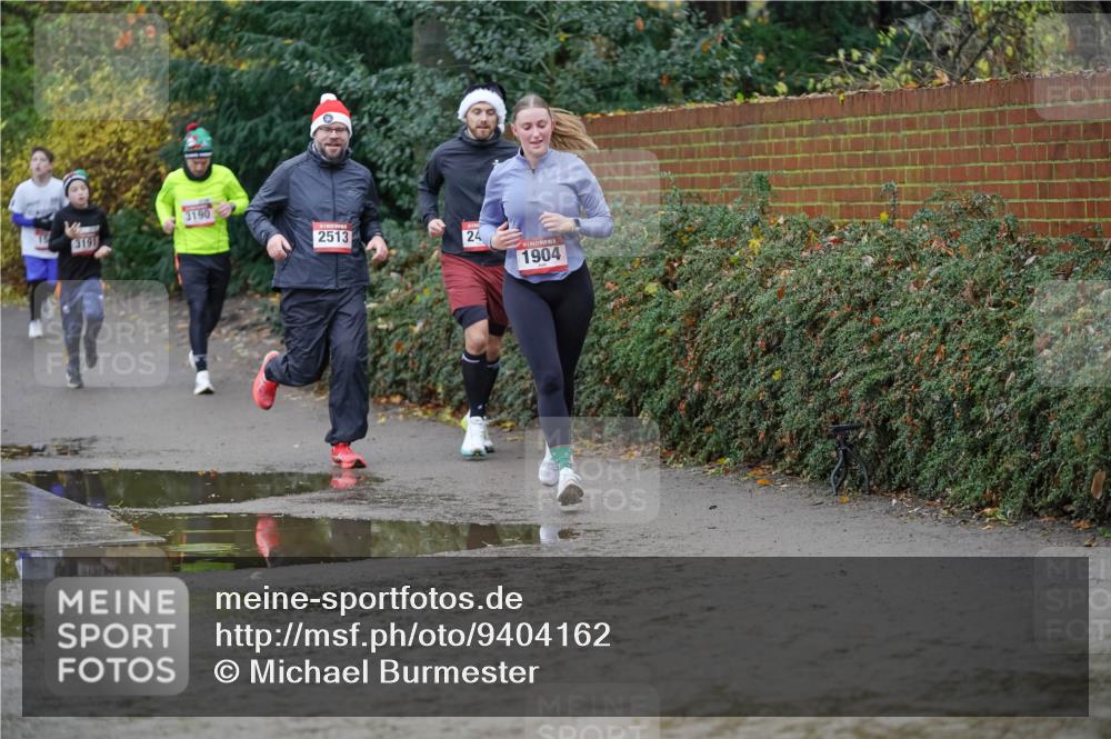 07.12.2025 - St. Pauli X-Mass-Run No. 15 Michael Burmester http://msf.ph/oto/9404162 07.12.2025 11:02:36 Laufen 15, 3191, 3190, 2513, 24, 1904 meine-sportfotos.de