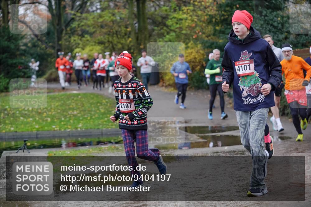 07.12.2025 - St. Pauli X-Mass-Run No. 15 Michael Burmester http://msf.ph/oto/9404197 07.12.2025 11:02:46 Laufen 2197, 1, 5, 4101 meine-sportfotos.de