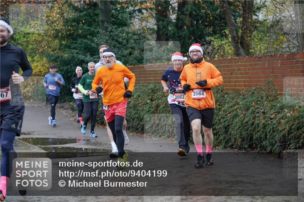 07.12.2025 - St. Pauli X-Mass-Run No. 15 Michael Burmester http://msf.ph/oto/9404199 07.12.2025 11:02:47 Laufen 2547, 67, 276, 65, 2062, 2064 meine-sportfotos.de