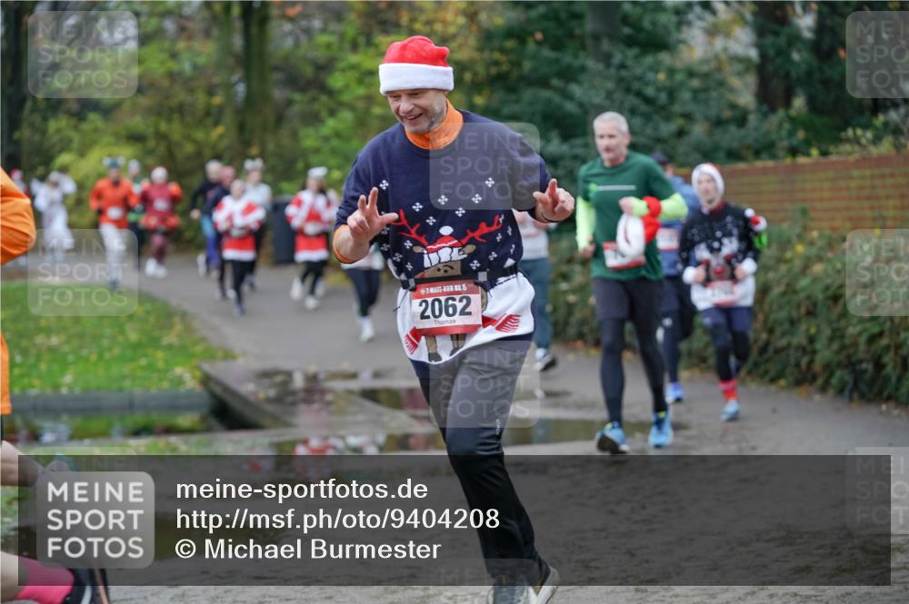 07.12.2025 - St. Pauli X-Mass-Run No. 15 Michael Burmester http://msf.ph/oto/9404208 07.12.2025 11:02:50 Laufen 2062 meine-sportfotos.de