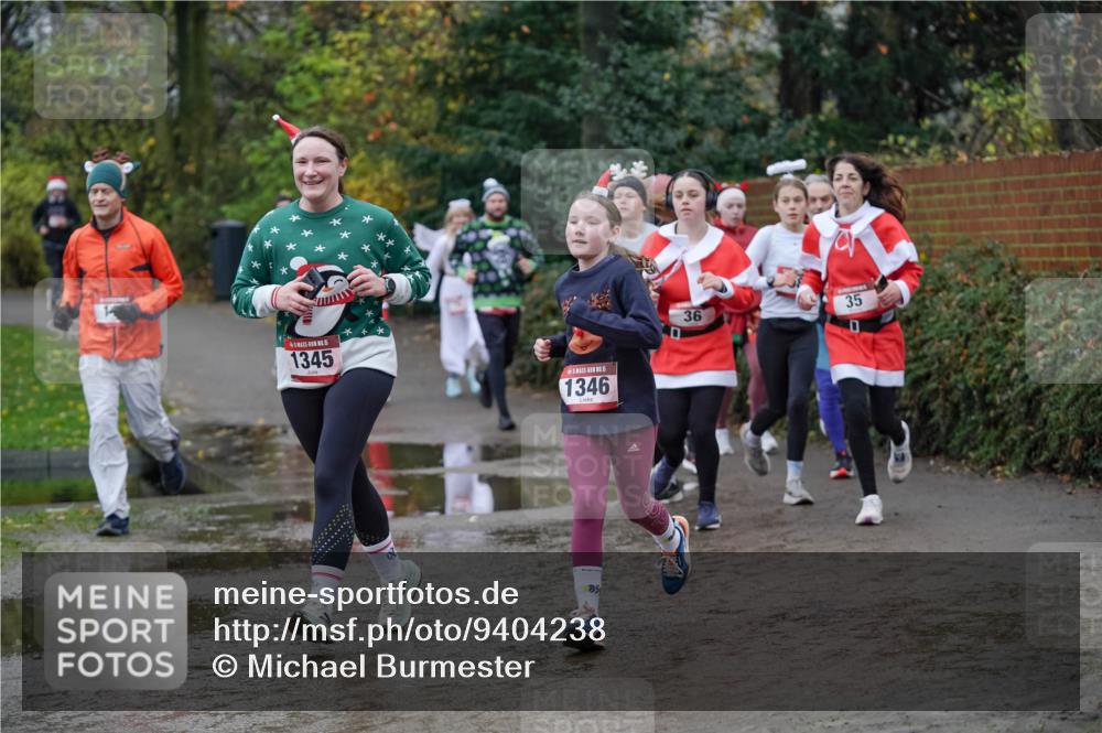 07.12.2025 - St. Pauli X-Mass-Run No. 15 Michael Burmester http://msf.ph/oto/9404238 07.12.2025 11:02:57 Laufen 1345, 5, 1346, 36, 35 meine-sportfotos.de