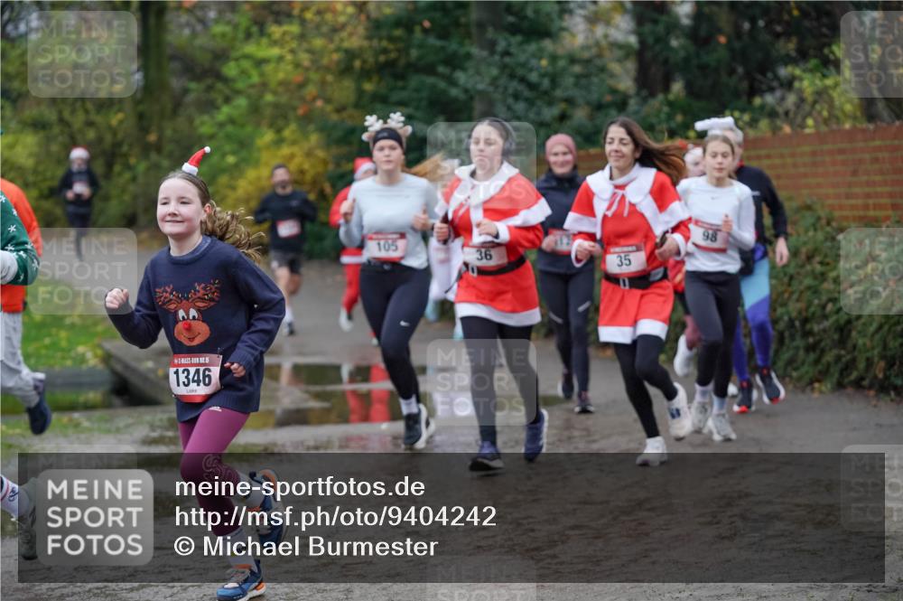 07.12.2025 - St. Pauli X-Mass-Run No. 15 Michael Burmester http://msf.ph/oto/9404242 07.12.2025 11:02:58 Laufen 15, 1346, 105, 36, 35, 98 meine-sportfotos.de