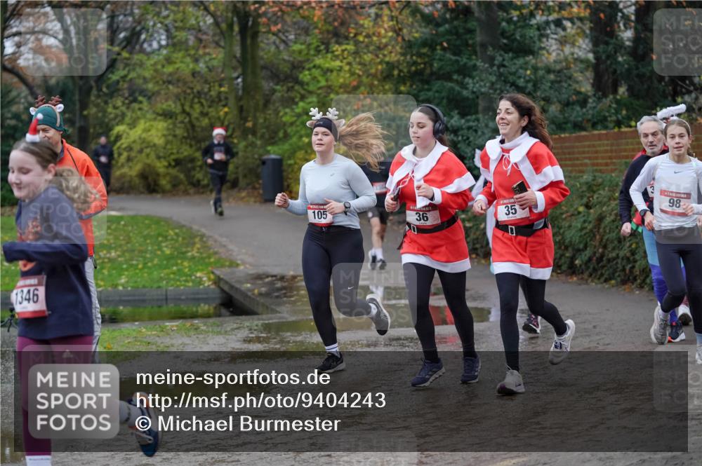 07.12.2025 - St. Pauli X-Mass-Run No. 15 Michael Burmester http://msf.ph/oto/9404243 07.12.2025 11:02:59 Laufen 1346, 105, 36, 35, 98 meine-sportfotos.de