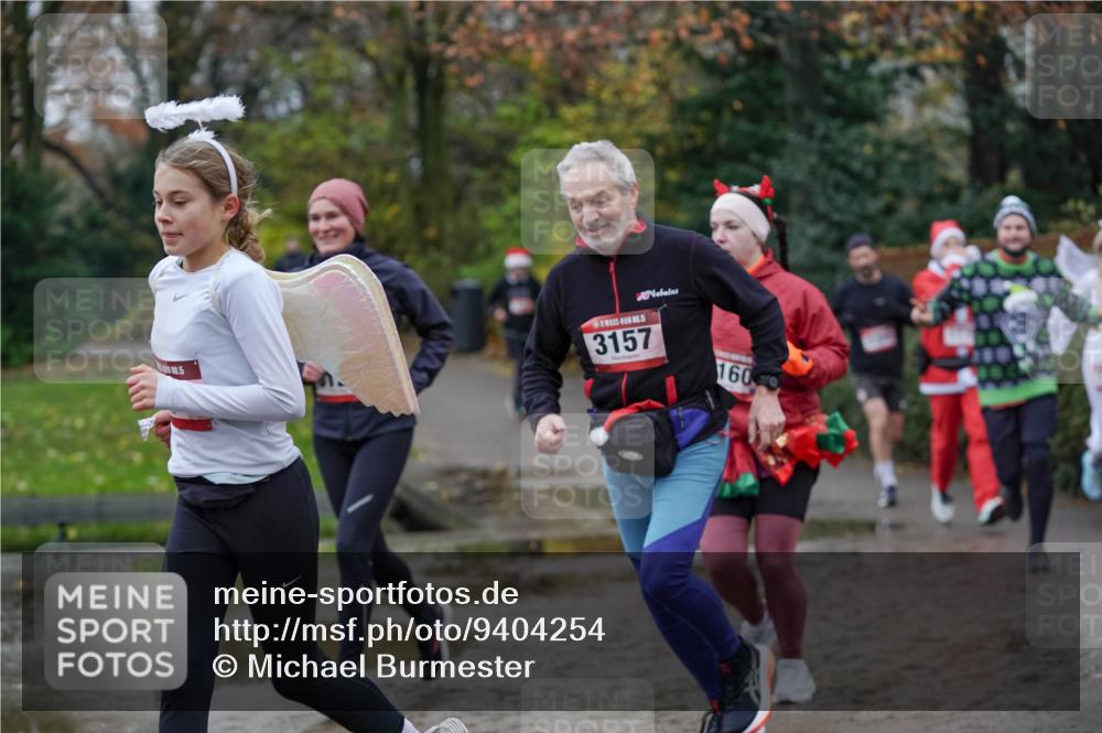 07.12.2025 - St. Pauli X-Mass-Run No. 15 Michael Burmester http://msf.ph/oto/9404254 07.12.2025 11:03:01 Laufen 100, 10, 5, 3157, 1600 meine-sportfotos.de