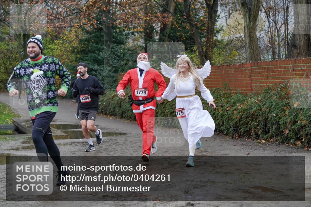 07.12.2025 - St. Pauli X-Mass-Run No. 15 Michael Burmester http://msf.ph/oto/9404261 07.12.2025 11:03:03 Laufen 3304, 1779, 775 meine-sportfotos.de
