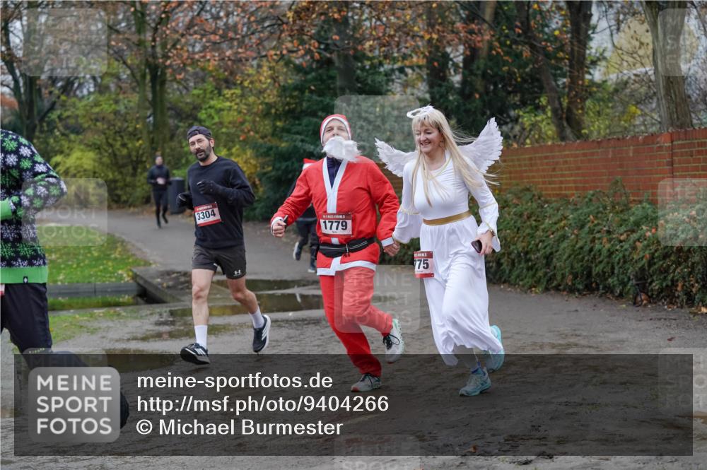 07.12.2025 - St. Pauli X-Mass-Run No. 15 Michael Burmester http://msf.ph/oto/9404266 07.12.2025 11:03:03 Laufen 3304, 5, 1779, 775 meine-sportfotos.de
