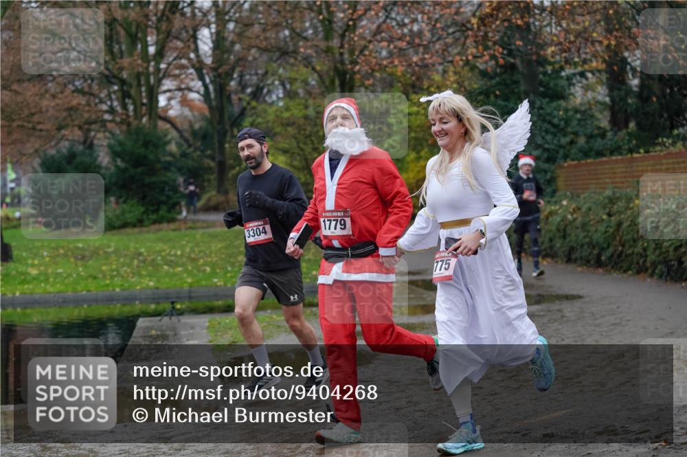 07.12.2025 - St. Pauli X-Mass-Run No. 15 Michael Burmester http://msf.ph/oto/9404268 07.12.2025 11:03:04 Laufen 3304, 5, 1779, 775 meine-sportfotos.de