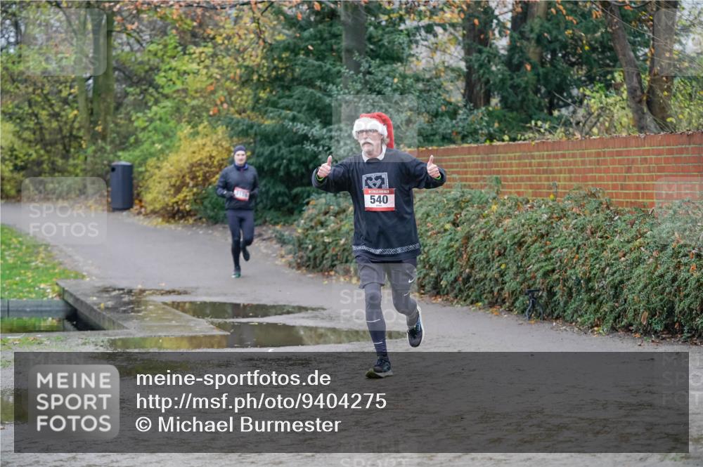 07.12.2025 - St. Pauli X-Mass-Run No. 15 Michael Burmester http://msf.ph/oto/9404275 07.12.2025 11:03:06 Laufen 540 meine-sportfotos.de