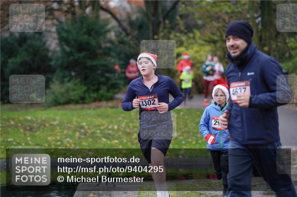 07.12.2025 - St. Pauli X-Mass-Run No. 15 Michael Burmester http://msf.ph/oto/9404295 07.12.2025 11:03:20 Laufen 3302, 29, 4637 meine-sportfotos.de