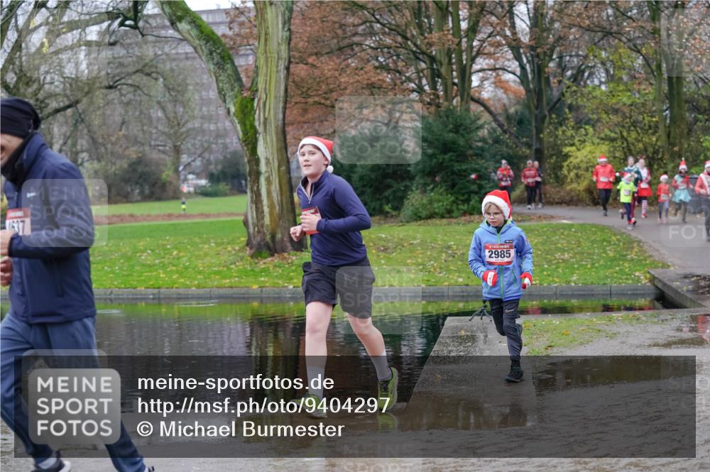 07.12.2025 - St. Pauli X-Mass-Run No. 15 Michael Burmester http://msf.ph/oto/9404297 07.12.2025 11:03:21 Laufen 1637, 2985 meine-sportfotos.de