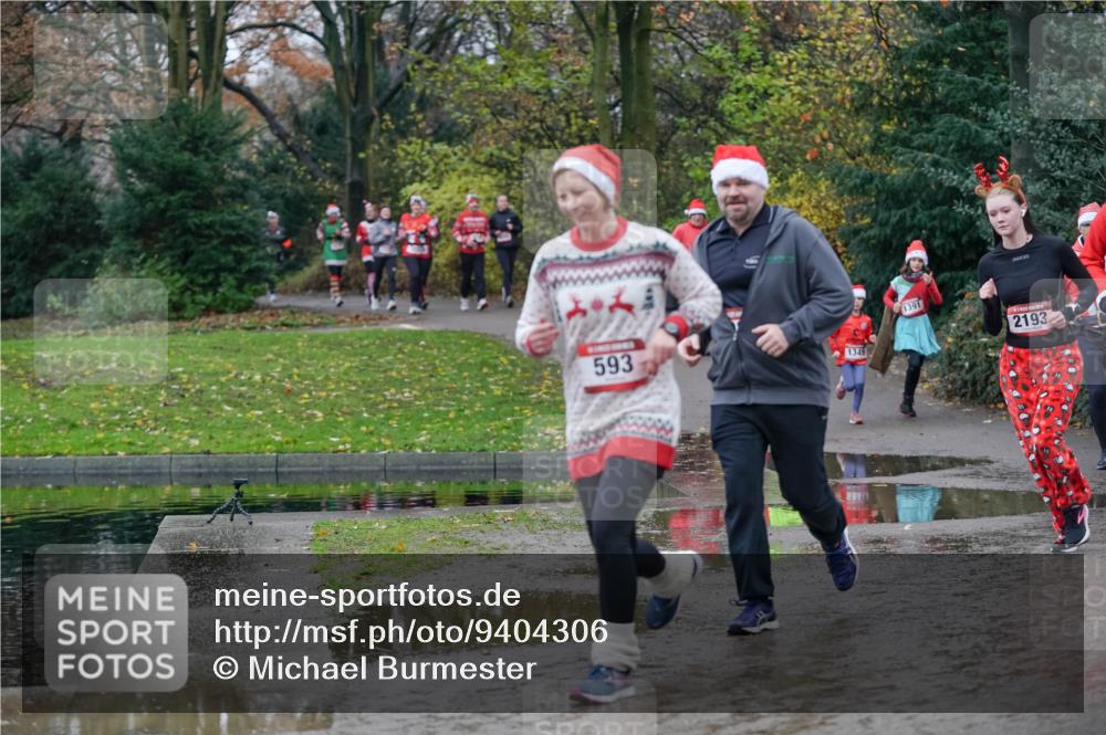 07.12.2025 - St. Pauli X-Mass-Run No. 15 Michael Burmester http://msf.ph/oto/9404306 07.12.2025 11:03:25 Laufen 593, 1349, 1391, 2193 meine-sportfotos.de