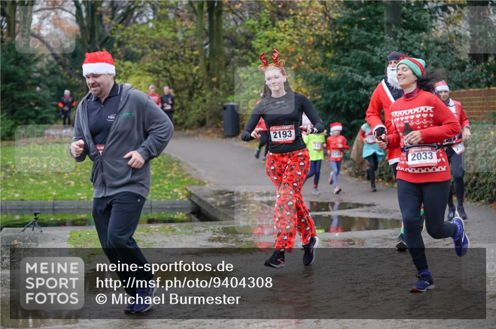 07.12.2025 - St. Pauli X-Mass-Run No. 15 Michael Burmester http://msf.ph/oto/9404308 07.12.2025 11:03:26 Laufen 2193, 444444, 1348, 2033, 257 meine-sportfotos.de