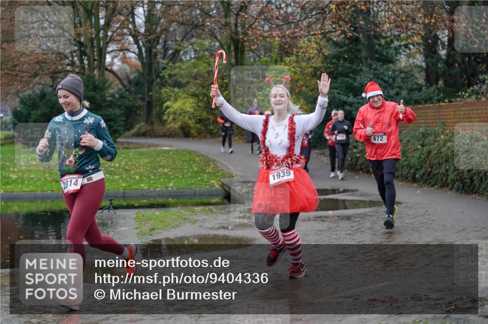 07.12.2025 - St. Pauli X-Mass-Run No. 15 Michael Burmester http://msf.ph/oto/9404336 07.12.2025 11:03:34 Laufen 2814, 1939, 672 meine-sportfotos.de