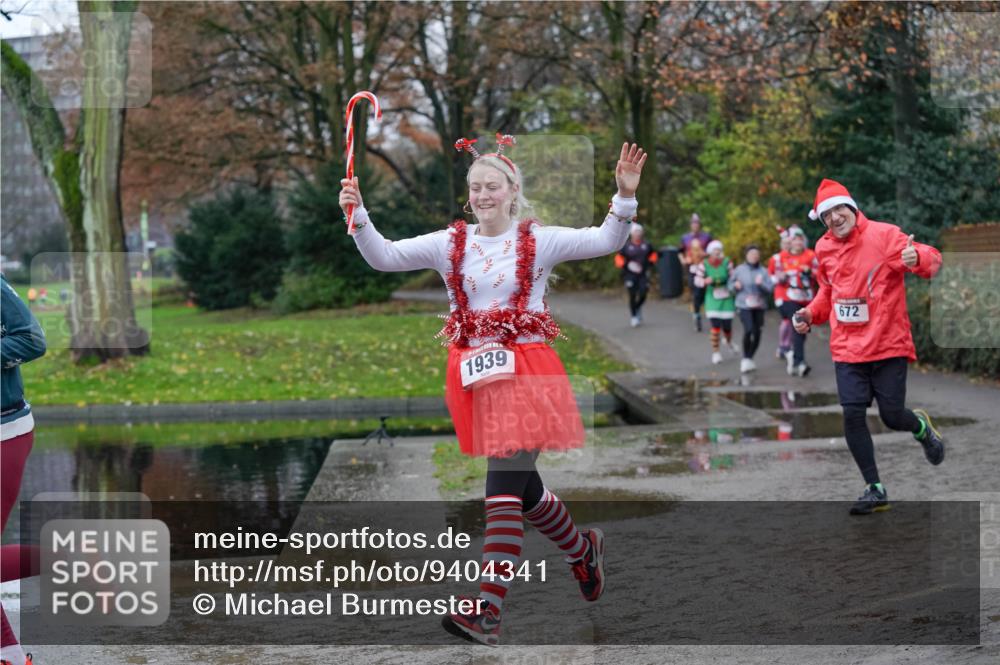 07.12.2025 - St. Pauli X-Mass-Run No. 15 Michael Burmester http://msf.ph/oto/9404341 07.12.2025 11:03:34 Laufen 1939, 672 meine-sportfotos.de