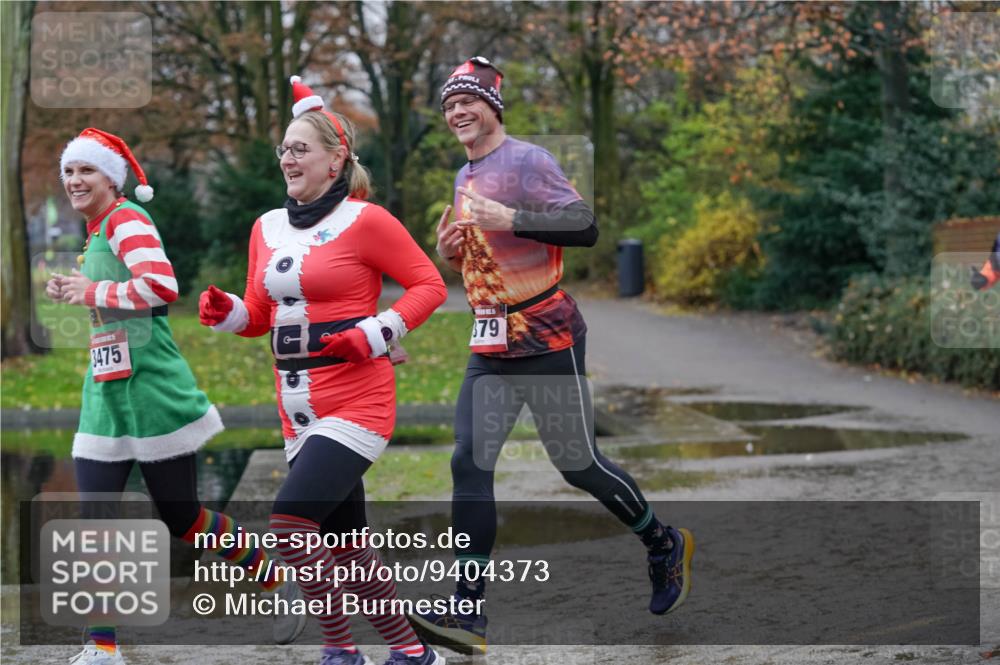 07.12.2025 - St. Pauli X-Mass-Run No. 15 Michael Burmester http://msf.ph/oto/9404373 07.12.2025 11:03:43 Laufen 3475, 79 meine-sportfotos.de