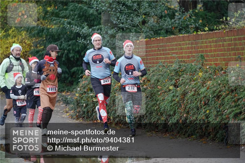 07.12.2025 - St. Pauli X-Mass-Run No. 15 Michael Burmester http://msf.ph/oto/9404381 07.12.2025 11:03:58 Laufen 1921, 19, 1919, 241, 232 meine-sportfotos.de