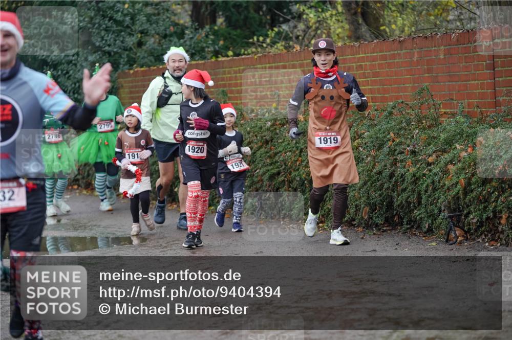 07.12.2025 - St. Pauli X-Mass-Run No. 15 Michael Burmester http://msf.ph/oto/9404394 07.12.2025 11:04:03 Laufen 32, 2786, 2795, 191, 1920, 1921, 1919 meine-sportfotos.de