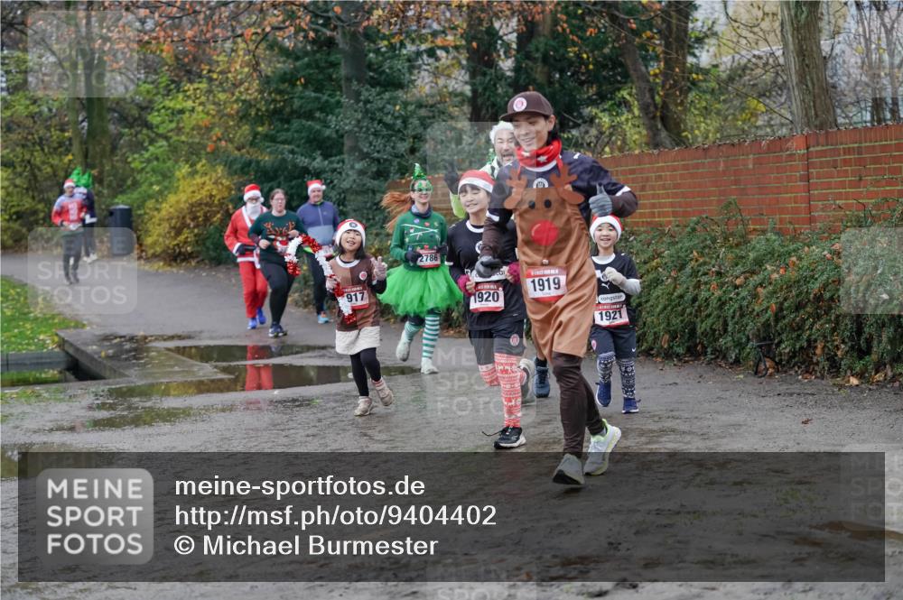 07.12.2025 - St. Pauli X-Mass-Run No. 15 Michael Burmester http://msf.ph/oto/9404402 07.12.2025 11:04:06 Laufen 917, 2786, 1919, 1920, 1921 meine-sportfotos.de