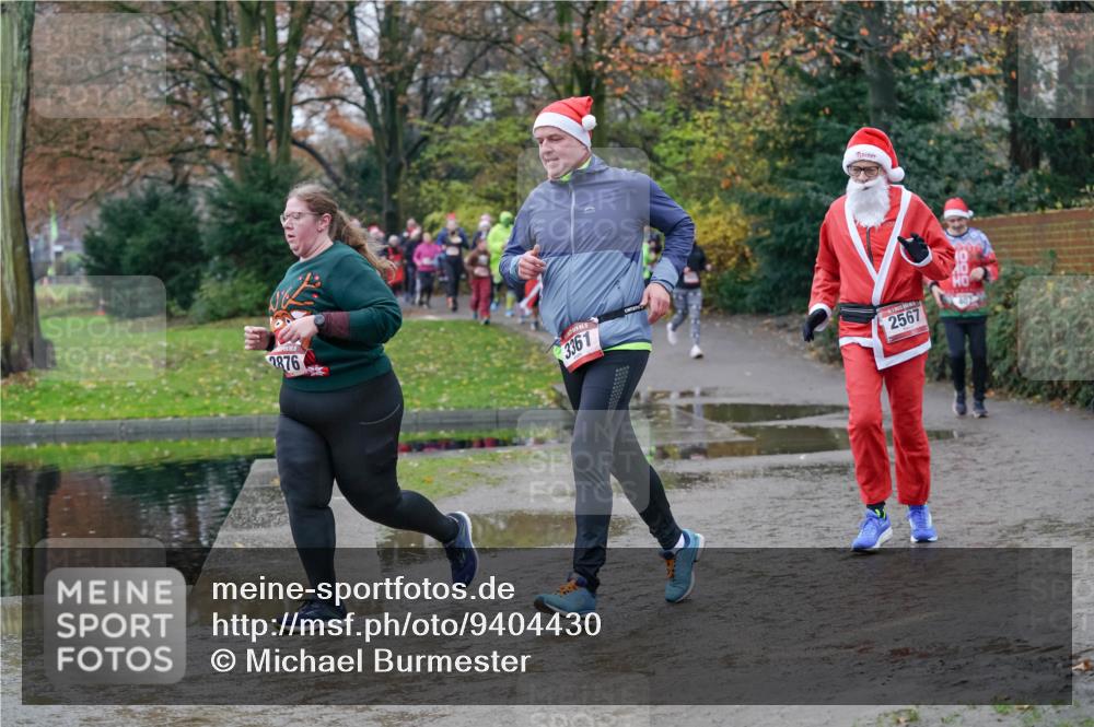 07.12.2025 - St. Pauli X-Mass-Run No. 15 Michael Burmester http://msf.ph/oto/9404430 07.12.2025 11:04:12 Laufen 2876, 3361, 2567 meine-sportfotos.de