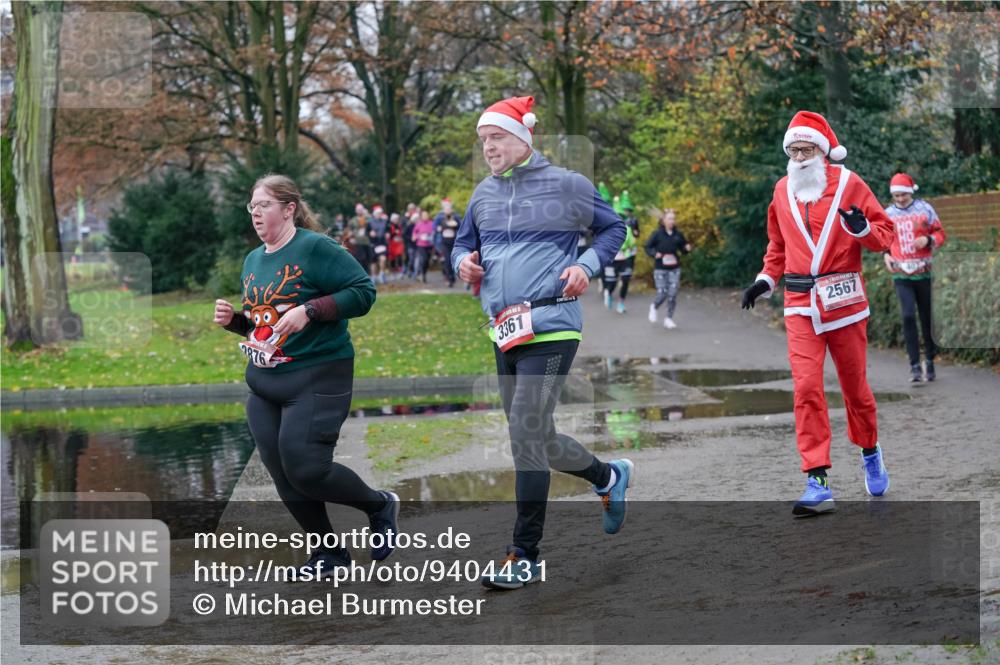 07.12.2025 - St. Pauli X-Mass-Run No. 15 Michael Burmester http://msf.ph/oto/9404431 07.12.2025 11:04:12 Laufen 9876, 3361, 2567 meine-sportfotos.de