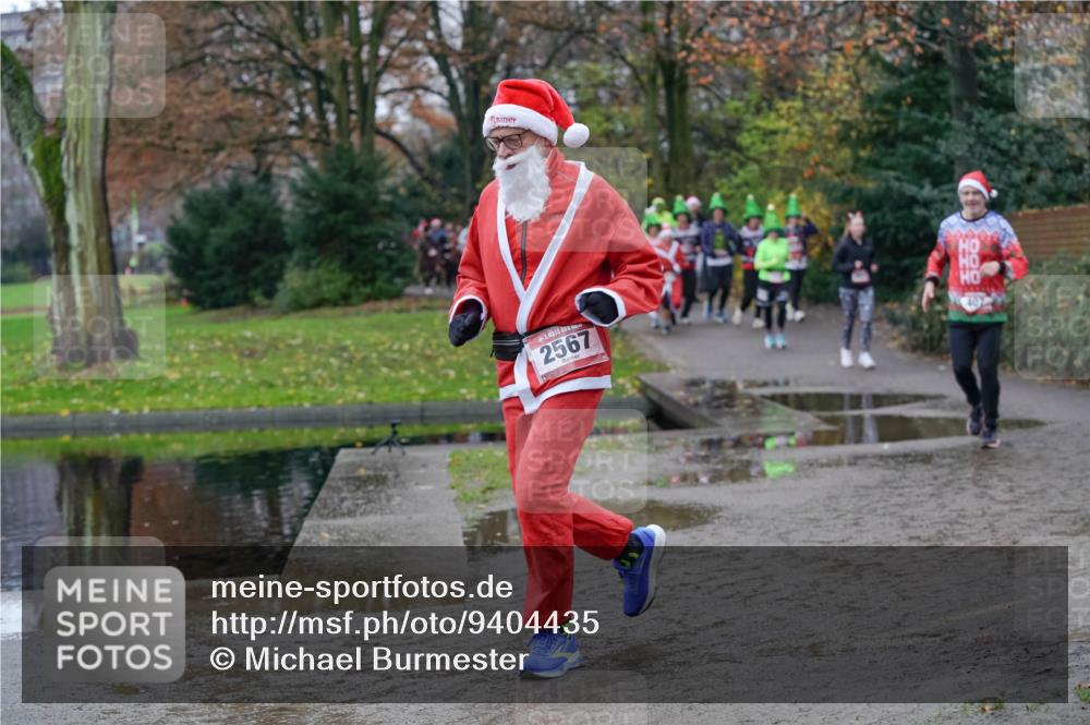 07.12.2025 - St. Pauli X-Mass-Run No. 15 Michael Burmester http://msf.ph/oto/9404435 07.12.2025 11:04:14 Laufen 2567 meine-sportfotos.de