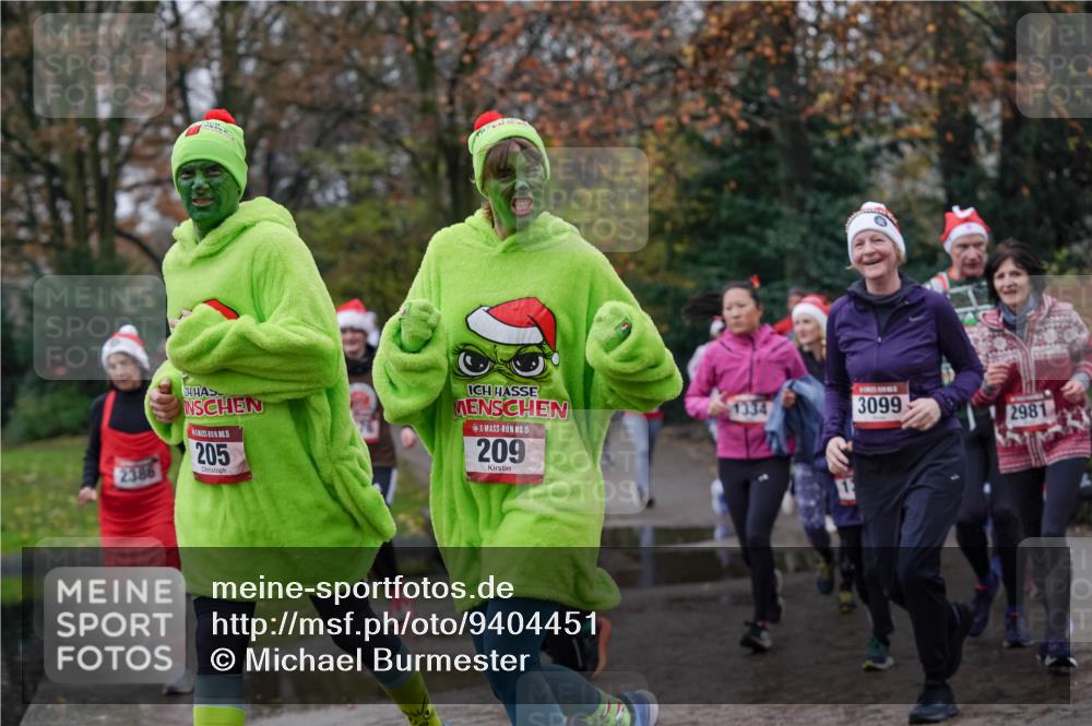 07.12.2025 - St. Pauli X-Mass-Run No. 15 Michael Burmester http://msf.ph/oto/9404451 07.12.2025 11:04:28 Laufen 2386, 15, 205, 15, 209, 1334, 3099, 2981 meine-sportfotos.de