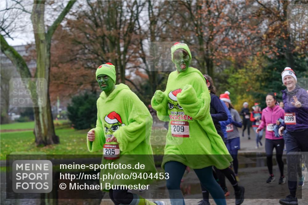07.12.2025 - St. Pauli X-Mass-Run No. 15 Michael Burmester http://msf.ph/oto/9404453 07.12.2025 11:04:29 Laufen 205, 209, 133, 3099 meine-sportfotos.de
