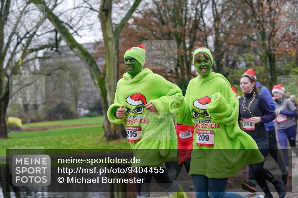 07.12.2025 - St. Pauli X-Mass-Run No. 15 Michael Burmester http://msf.ph/oto/9404455 07.12.2025 11:04:29 Laufen 15, 205, 5, 209, 3098, 2375 meine-sportfotos.de