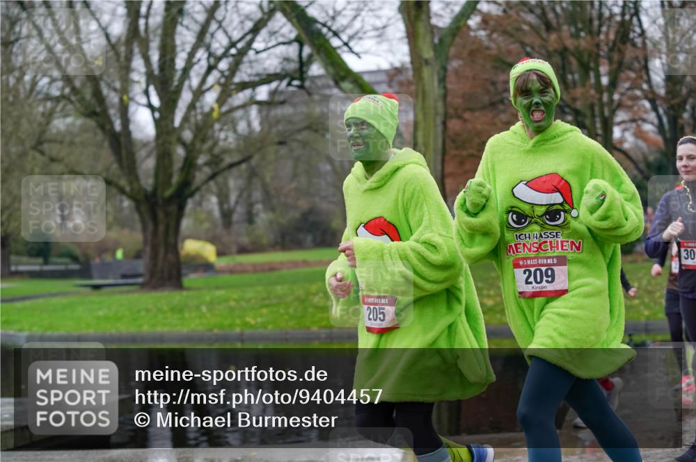 07.12.2025 - St. Pauli X-Mass-Run No. 15 Michael Burmester http://msf.ph/oto/9404457 07.12.2025 11:04:29 Laufen 5, 205, 15, 209, 30 meine-sportfotos.de