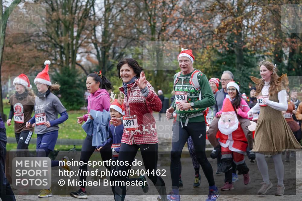 07.12.2025 - St. Pauli X-Mass-Run No. 15 Michael Burmester http://msf.ph/oto/9404462 07.12.2025 11:04:30 Laufen 2376, 2375, 2981, 2990, 232 meine-sportfotos.de