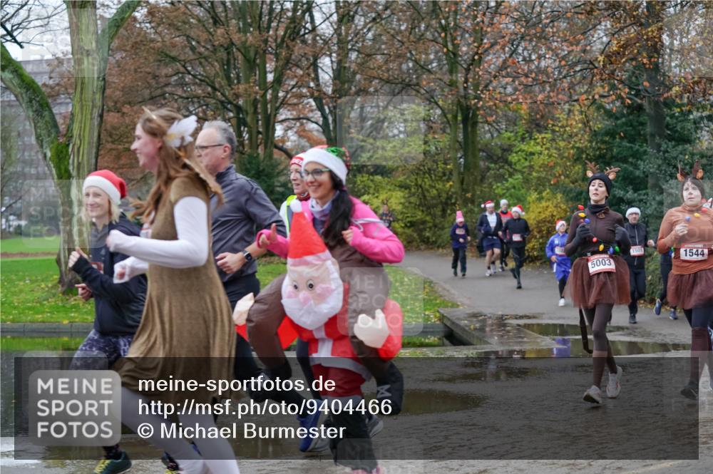 07.12.2025 - St. Pauli X-Mass-Run No. 15 Michael Burmester http://msf.ph/oto/9404466 07.12.2025 11:04:31 Laufen 5003, 1501, 1544 meine-sportfotos.de