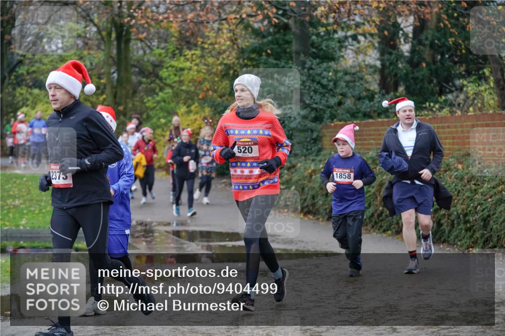 07.12.2025 - St. Pauli X-Mass-Run No. 15 Michael Burmester http://msf.ph/oto/9404499 07.12.2025 11:04:40 Laufen 12375, 15, 520, 1858 meine-sportfotos.de