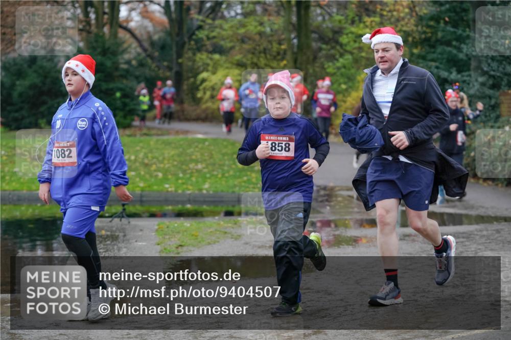 07.12.2025 - St. Pauli X-Mass-Run No. 15 Michael Burmester http://msf.ph/oto/9404507 07.12.2025 11:04:42 Laufen 1082, 15, 858 meine-sportfotos.de