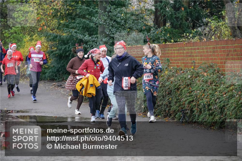 07.12.2025 - St. Pauli X-Mass-Run No. 15 Michael Burmester http://msf.ph/oto/9404513 07.12.2025 11:04:44 Laufen 2237, 2240, 3956, 1961 meine-sportfotos.de