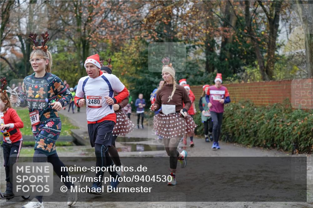 07.12.2025 - St. Pauli X-Mass-Run No. 15 Michael Burmester http://msf.ph/oto/9404530 07.12.2025 11:04:49 Laufen 1961, 7, 2480 meine-sportfotos.de