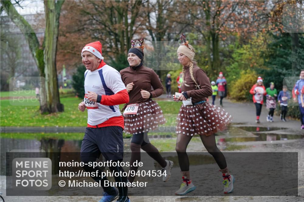 07.12.2025 - St. Pauli X-Mass-Run No. 15 Michael Burmester http://msf.ph/oto/9404534 07.12.2025 11:04:50 Laufen 2400, 470 meine-sportfotos.de
