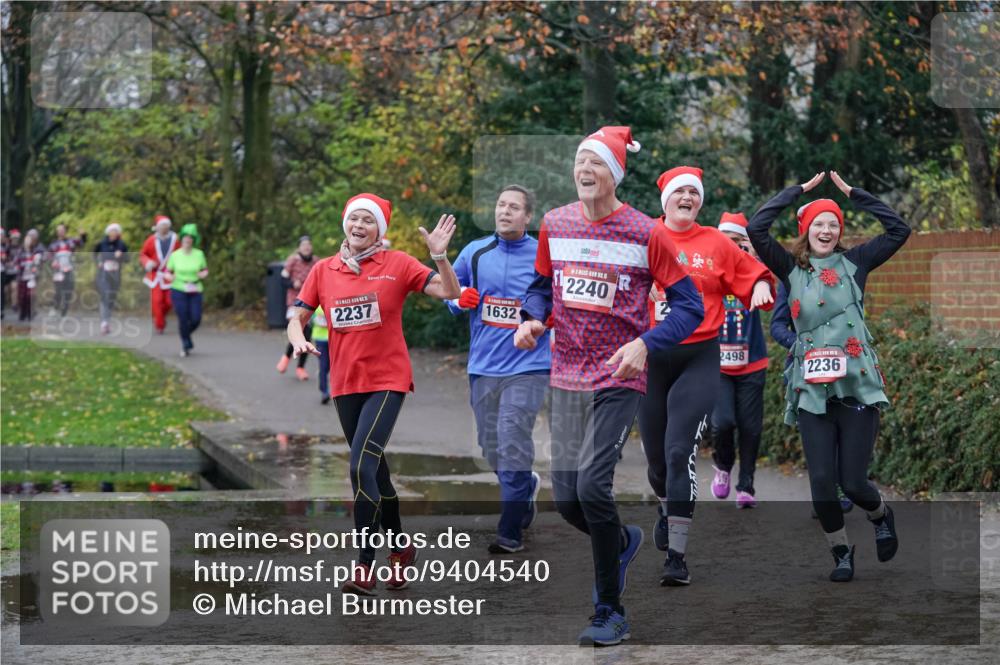 07.12.2025 - St. Pauli X-Mass-Run No. 15 Michael Burmester http://msf.ph/oto/9404540 07.12.2025 11:04:52 Laufen 25, 2237, 1632, 2240, 2498, 2236 meine-sportfotos.de