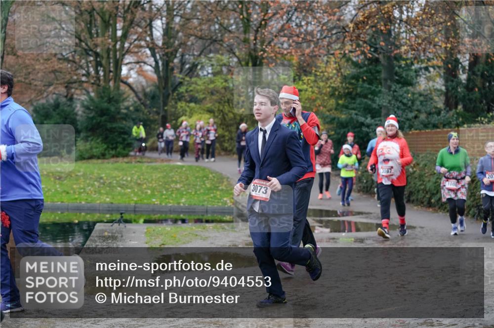 07.12.2025 - St. Pauli X-Mass-Run No. 15 Michael Burmester http://msf.ph/oto/9404553 07.12.2025 11:04:55 Laufen 3073, 3087, 1080, 20 meine-sportfotos.de