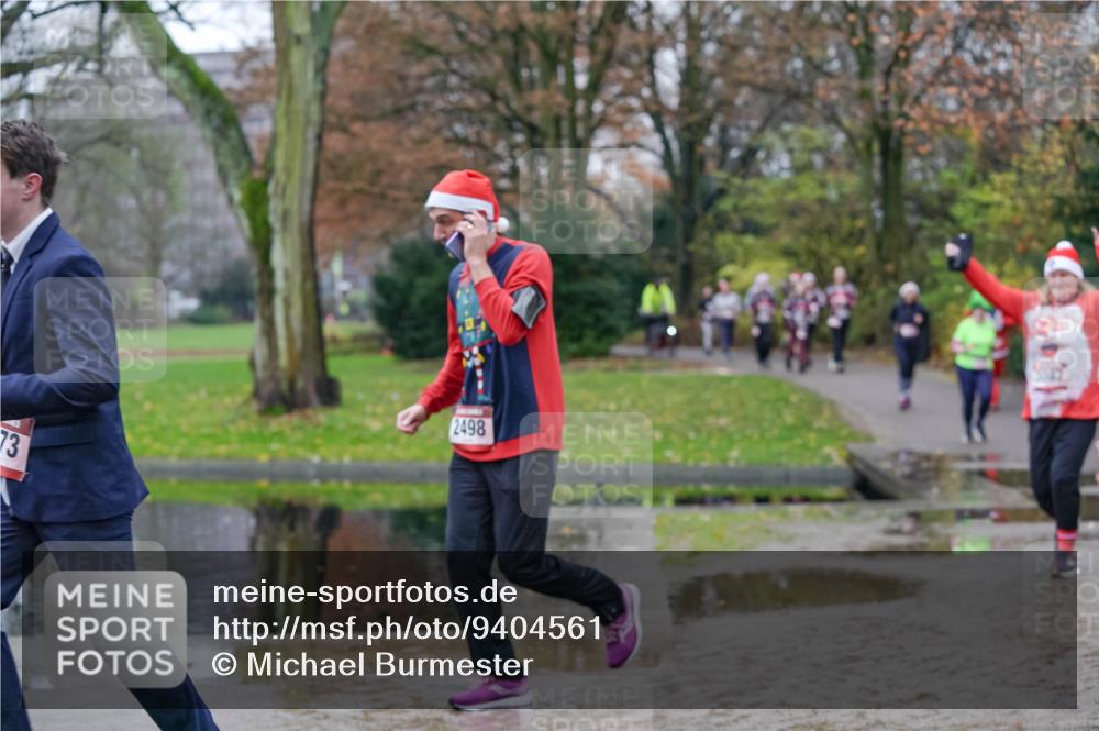 07.12.2025 - St. Pauli X-Mass-Run No. 15 Michael Burmester http://msf.ph/oto/9404561 07.12.2025 11:04:56 Laufen 2498, 73 meine-sportfotos.de