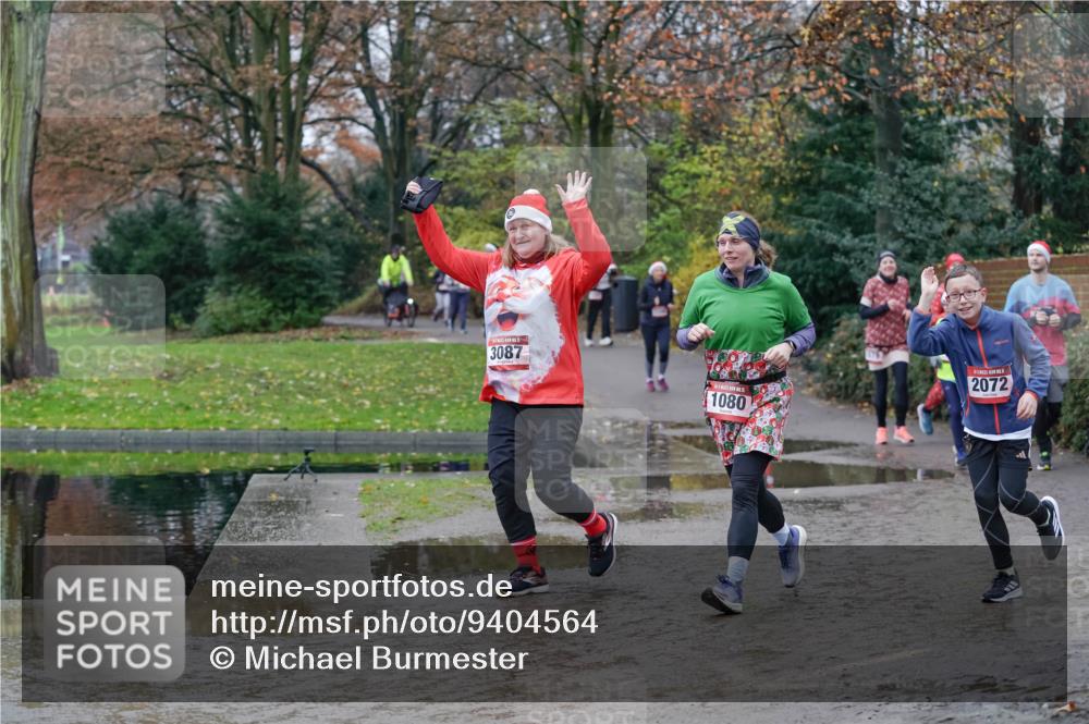 07.12.2025 - St. Pauli X-Mass-Run No. 15 Michael Burmester http://msf.ph/oto/9404564 07.12.2025 11:04:57 Laufen 3087, 2072, 1080 meine-sportfotos.de