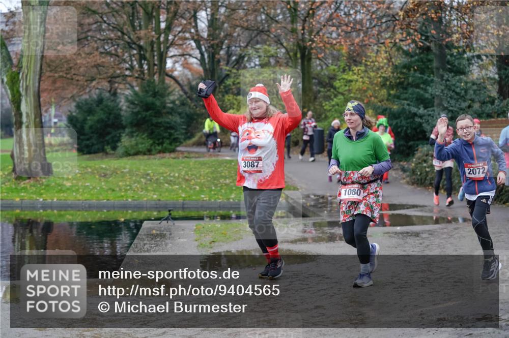 07.12.2025 - St. Pauli X-Mass-Run No. 15 Michael Burmester http://msf.ph/oto/9404565 07.12.2025 11:04:57 Laufen 3087, 1080, 2072 meine-sportfotos.de