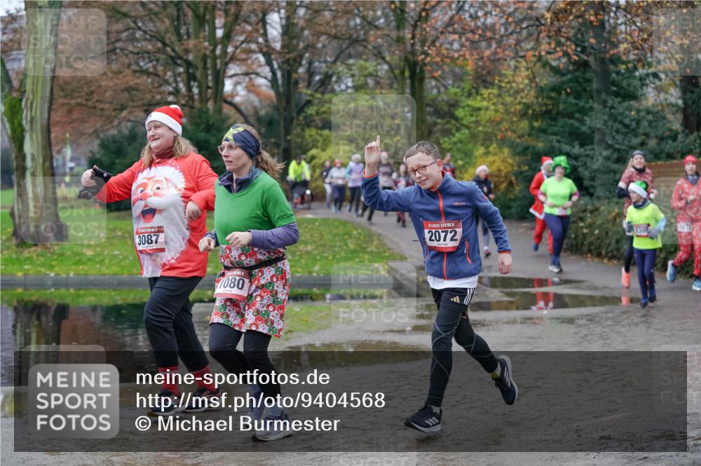 07.12.2025 - St. Pauli X-Mass-Run No. 15 Michael Burmester http://msf.ph/oto/9404568 07.12.2025 11:04:58 Laufen 3087, 1080, 15, 2072, 1388 meine-sportfotos.de