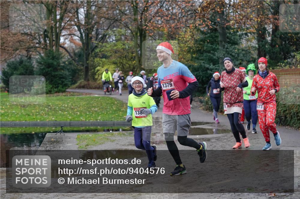 07.12.2025 - St. Pauli X-Mass-Run No. 15 Michael Burmester http://msf.ph/oto/9404576 07.12.2025 11:05:01 Laufen 138, 1379, 3315, 1673 meine-sportfotos.de