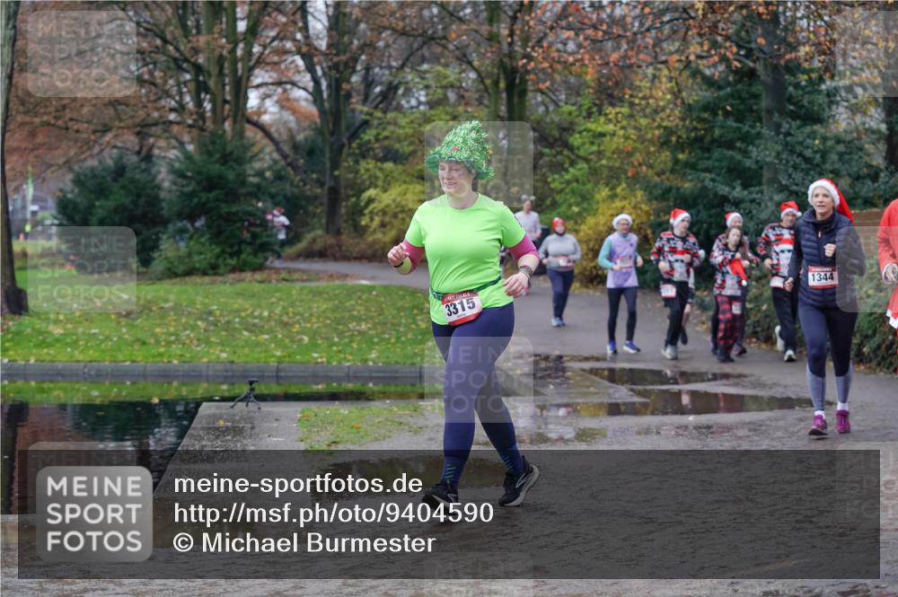 07.12.2025 - St. Pauli X-Mass-Run No. 15 Michael Burmester http://msf.ph/oto/9404590 07.12.2025 11:05:03 Laufen 3315, 1344 meine-sportfotos.de