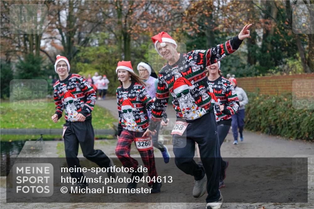 07.12.2025 - St. Pauli X-Mass-Run No. 15 Michael Burmester http://msf.ph/oto/9404613 07.12.2025 11:05:10 Laufen 3260, 258 meine-sportfotos.de