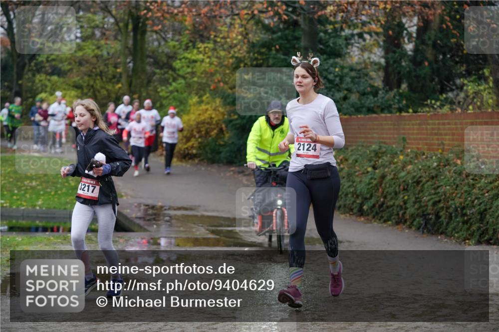07.12.2025 - St. Pauli X-Mass-Run No. 15 Michael Burmester http://msf.ph/oto/9404629 07.12.2025 11:05:13 Laufen 3217, 2124 meine-sportfotos.de