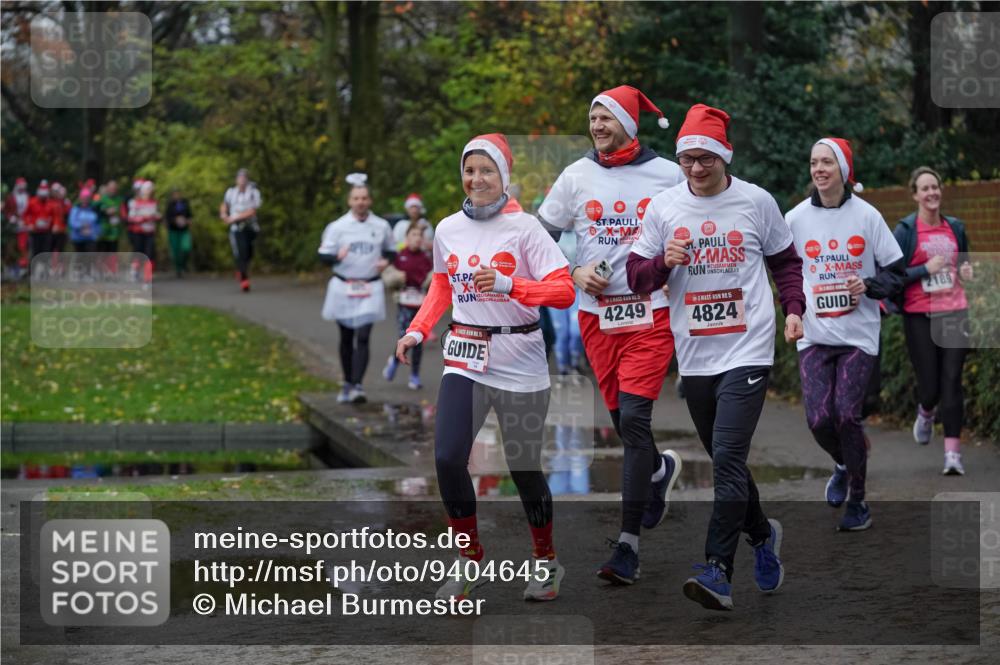 07.12.2025 - St. Pauli X-Mass-Run No. 15 Michael Burmester http://msf.ph/oto/9404645 07.12.2025 11:05:21 Laufen 4249, 15, 4824, 2189 meine-sportfotos.de