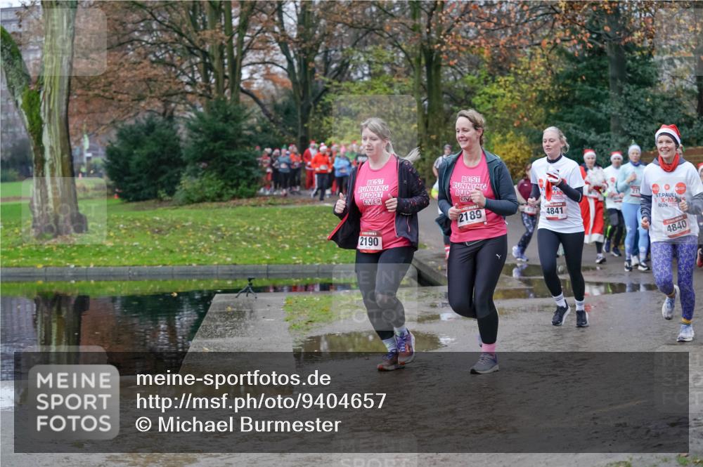 07.12.2025 - St. Pauli X-Mass-Run No. 15 Michael Burmester http://msf.ph/oto/9404657 07.12.2025 11:05:24 Laufen 2190, 2189, 4841, 4840 meine-sportfotos.de